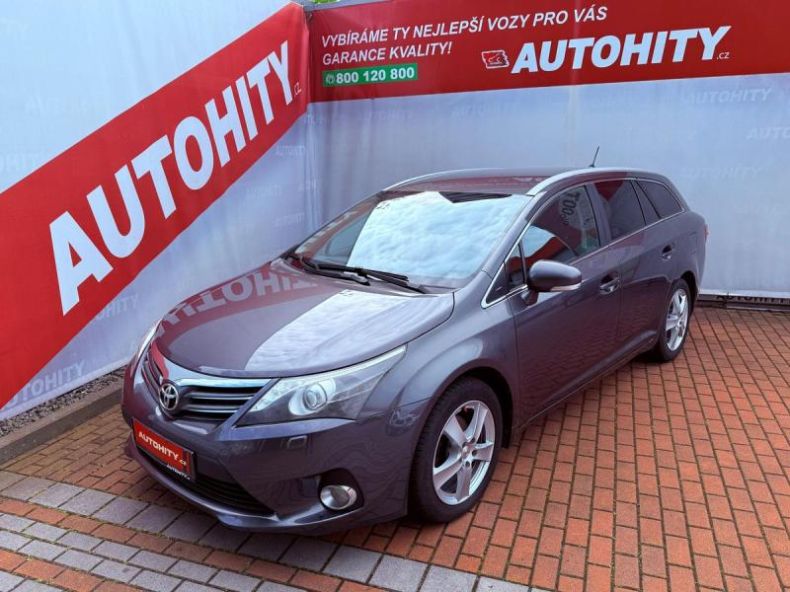 Toyota Avensis - hlavní foto