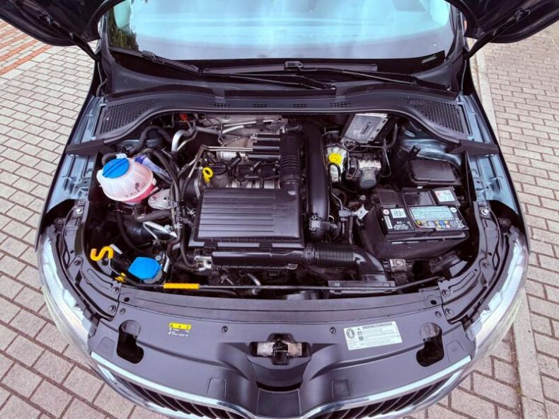 Škoda Rapid - hlavní fotka