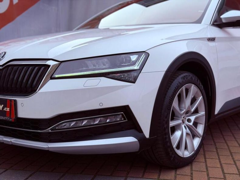 Škoda Superb - hlavní fotka