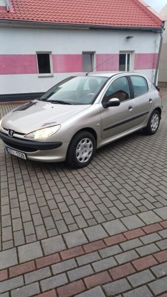 Peugeot 206 - hlavní foto