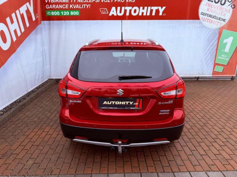 Suzuki SX4 - hlavní fotka