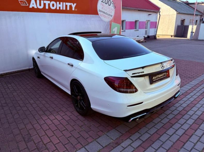 Mercedes Třída E - hlavní fotka