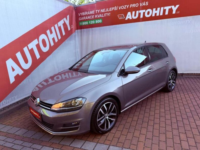 Volkswagen Golf - hlavní foto