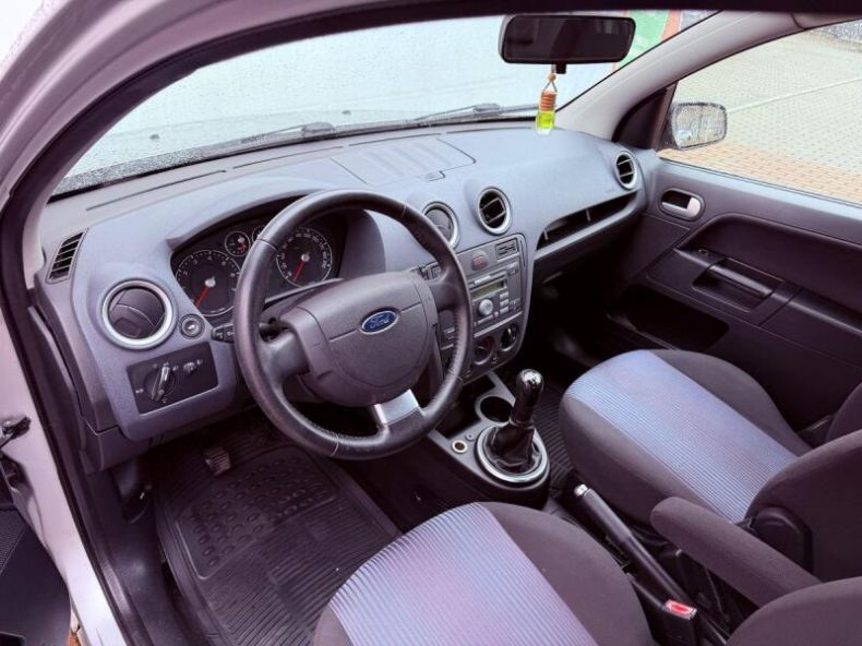 Ford Fusion - hlavní fotka