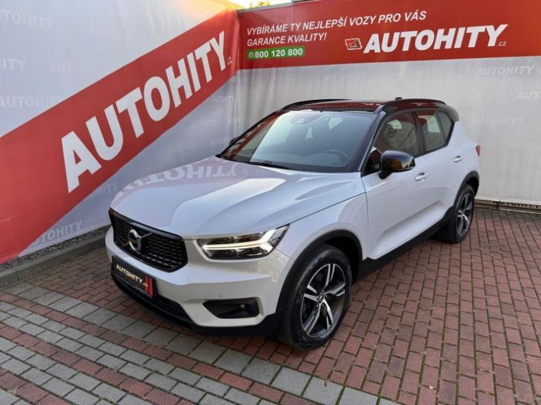 Volvo XC40 - hlavní foto