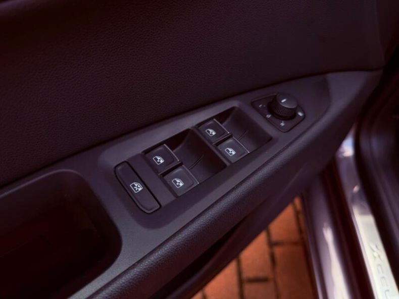 Seat Leon - hlavní fotka