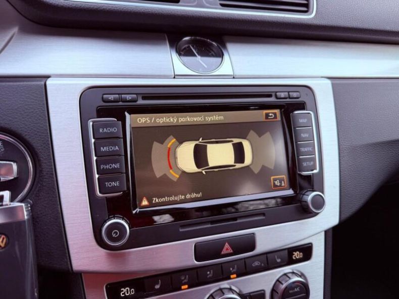 Volkswagen Passat - hlavní fotka