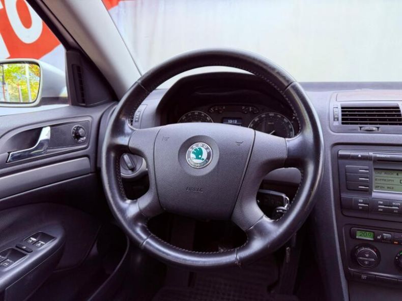 Škoda Octavia - hlavní fotka