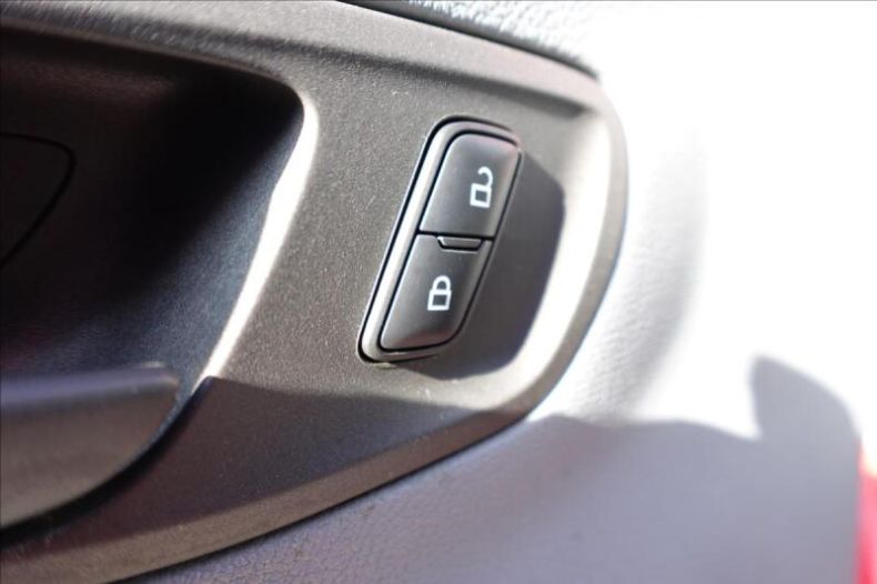 Ford Transit - hlavní fotka