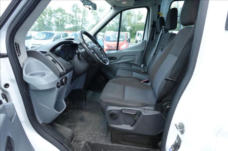 Ford Transit - hlavní fotka