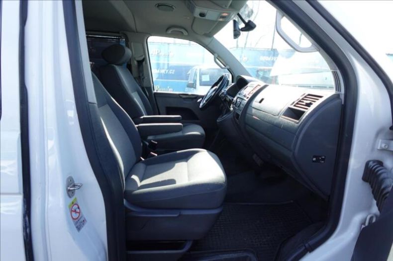 Volkswagen Caravelle - hlavní fotka