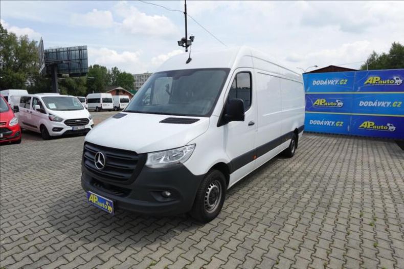 Mercedes Sprinter - hlavní foto