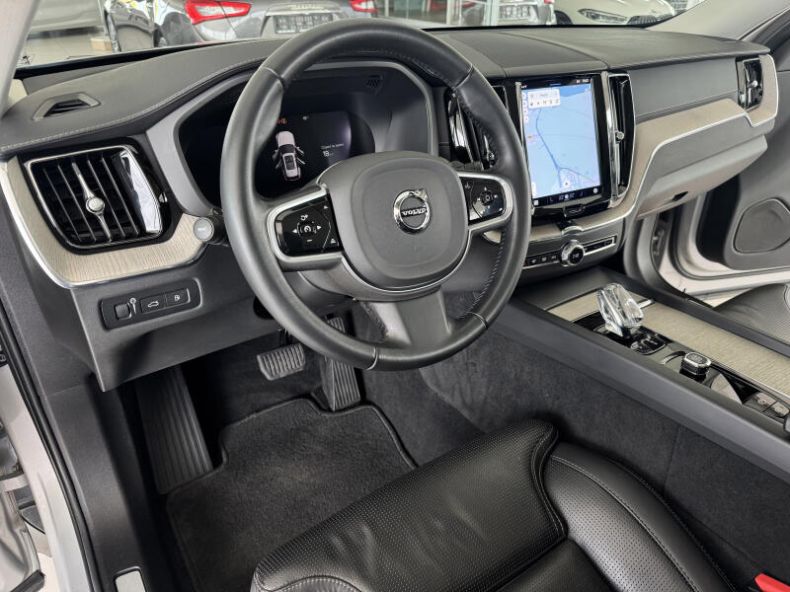 Volvo XC60 - hlavní fotka