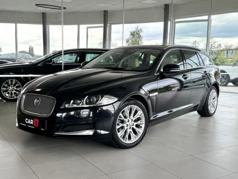 Jaguar XF - hlavní foto
