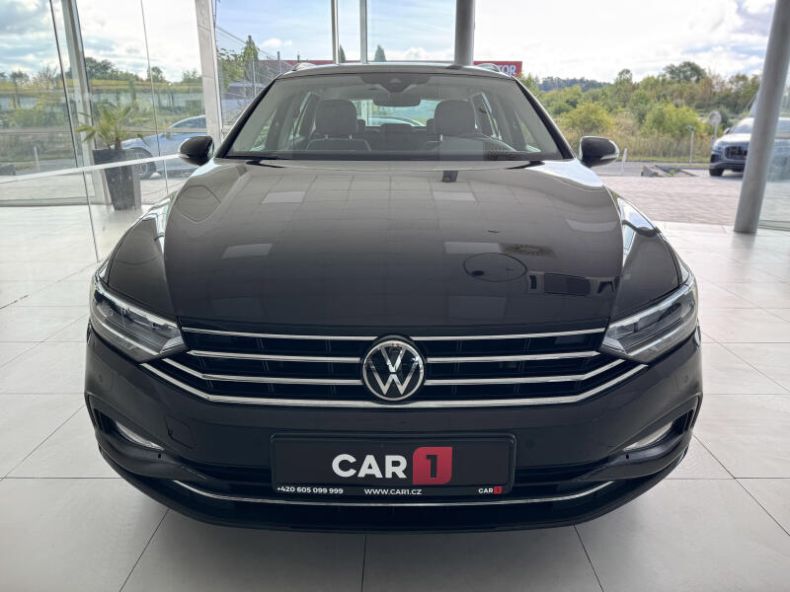 Volkswagen Passat - hlavní fotka