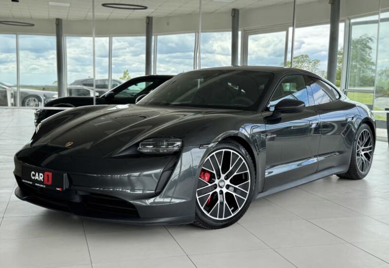 Porsche Taycan - hlavní foto