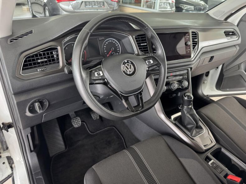 Volkswagen T-Roc - hlavní fotka