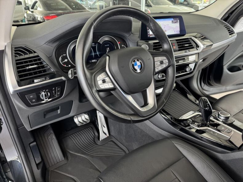 BMW X3 - hlavní fotka