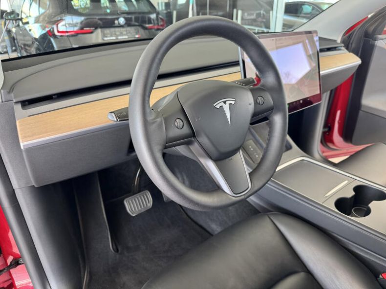 Tesla Model X - hlavní fotka