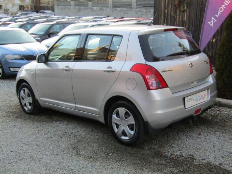 Suzuki Swift - hlavní fotka
