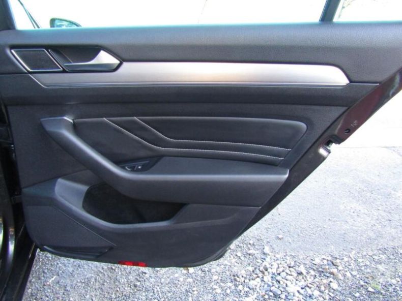 Volkswagen Passat - hlavní fotka