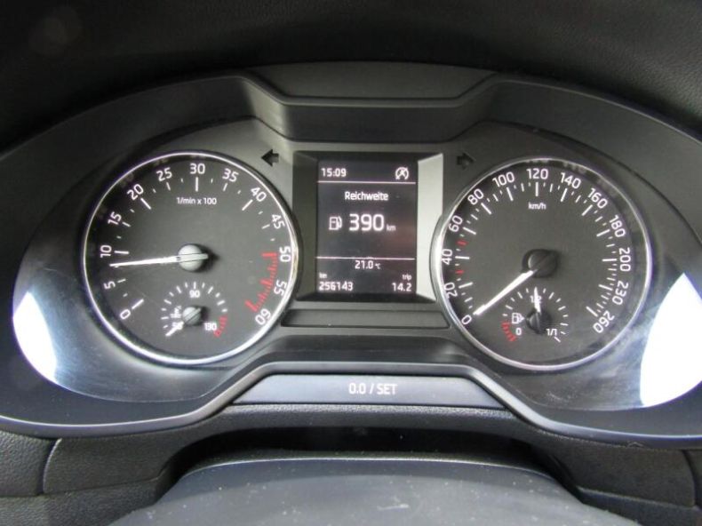 Škoda Octavia - hlavní fotka