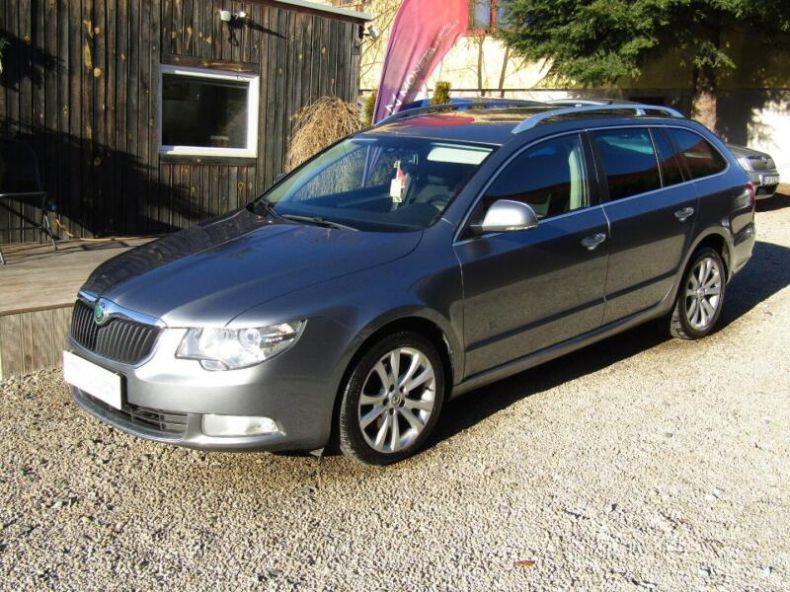 Škoda Superb - hlavní foto
