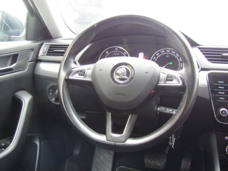 Škoda Superb - hlavní fotka