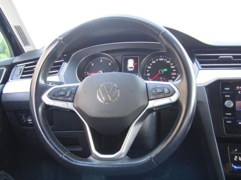 Volkswagen Passat - hlavní fotka