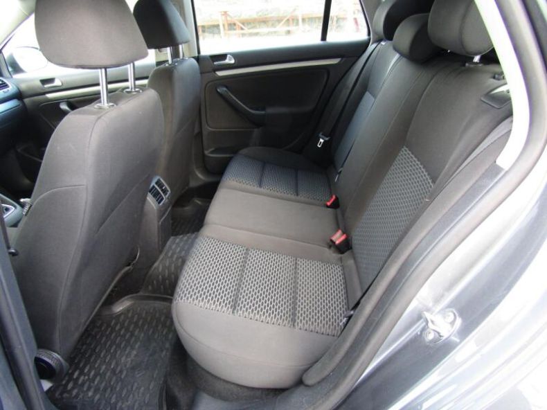 Volkswagen Golf - hlavní fotka