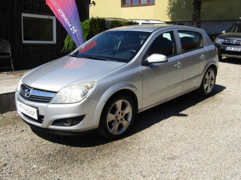 Opel Astra - hlavní fotka inzerátu