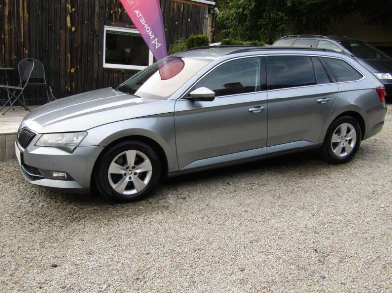 Škoda Superb - hlavní fotka