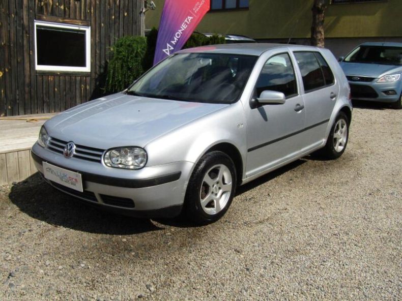 Volkswagen Golf - hlavní fotka inzerátu