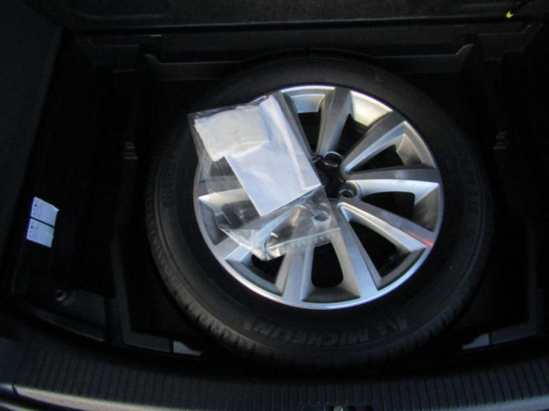 Volkswagen Touran - hlavní fotka