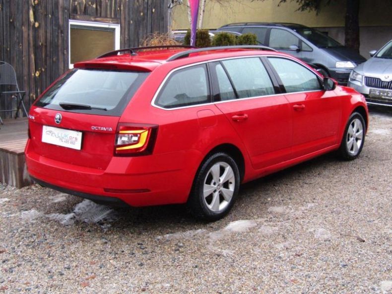 Škoda Octavia - hlavní fotka