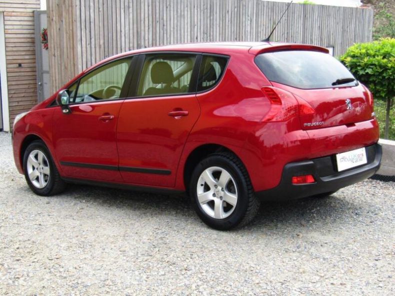 Peugeot 3008 - hlavní fotka