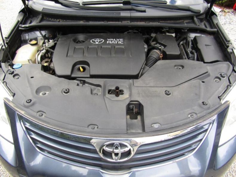 Toyota Avensis - hlavní fotka