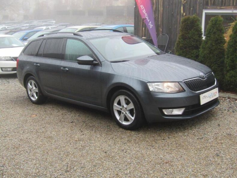 Škoda Octavia - hlavní fotka
