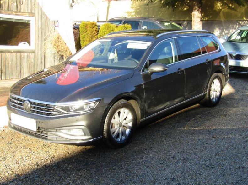 Volkswagen Passat - hlavní foto