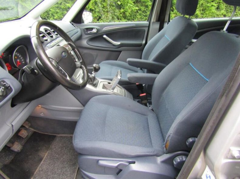 Ford Galaxy - hlavní fotka