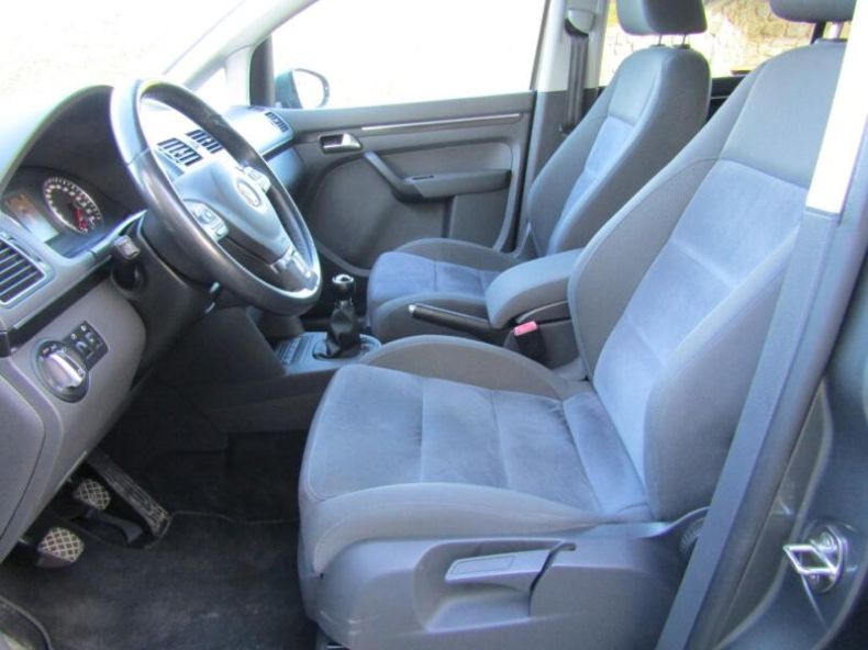 Volkswagen Touran - hlavní fotka