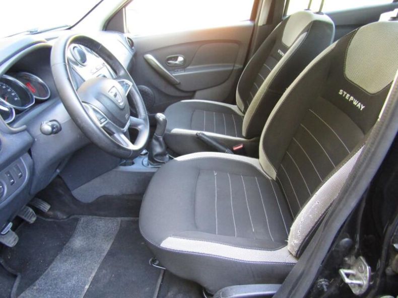 Dacia Sandero - hlavní fotka