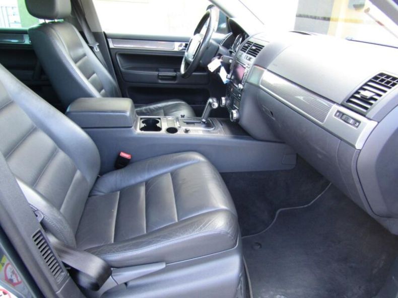 Volkswagen Touareg - hlavní fotka