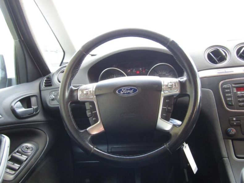 Ford Galaxy - hlavní fotka