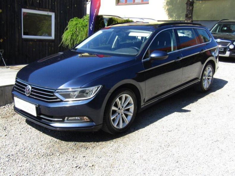 Volkswagen Passat - hlavní fotka inzerátu
