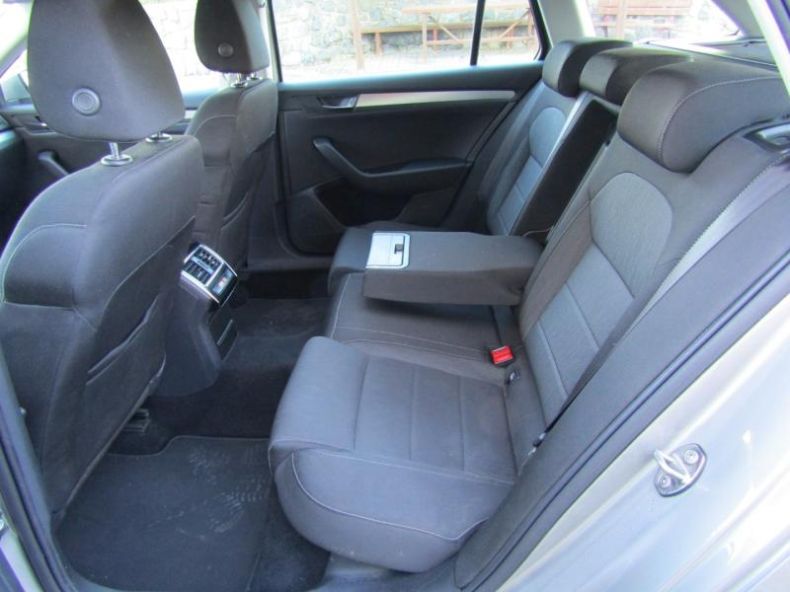 Škoda Superb - hlavní fotka