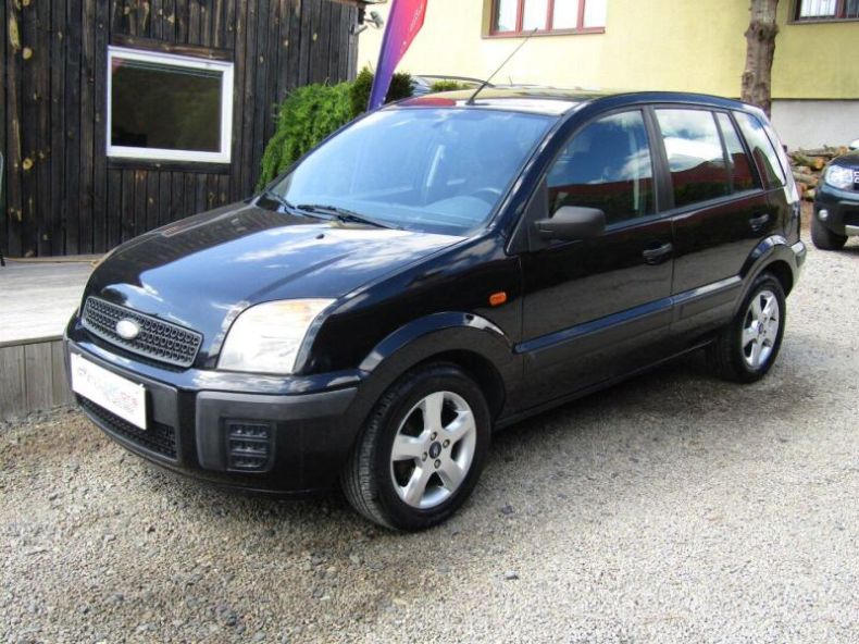 Ford Fusion - hlavní foto