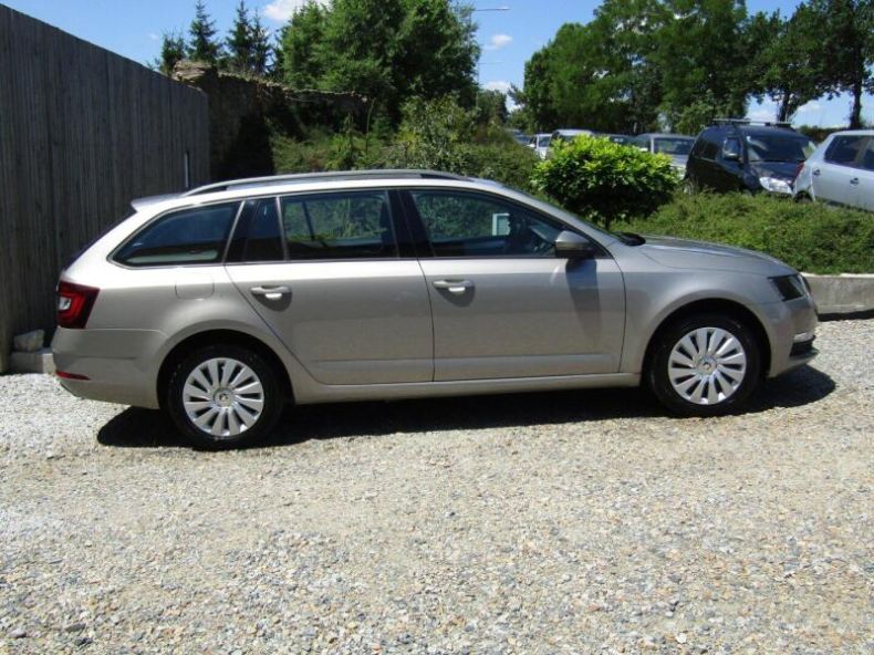 Škoda Octavia - hlavní fotka
