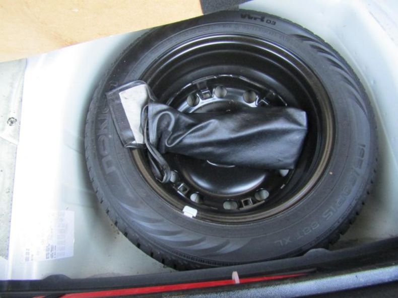 Škoda Rapid - hlavní fotka