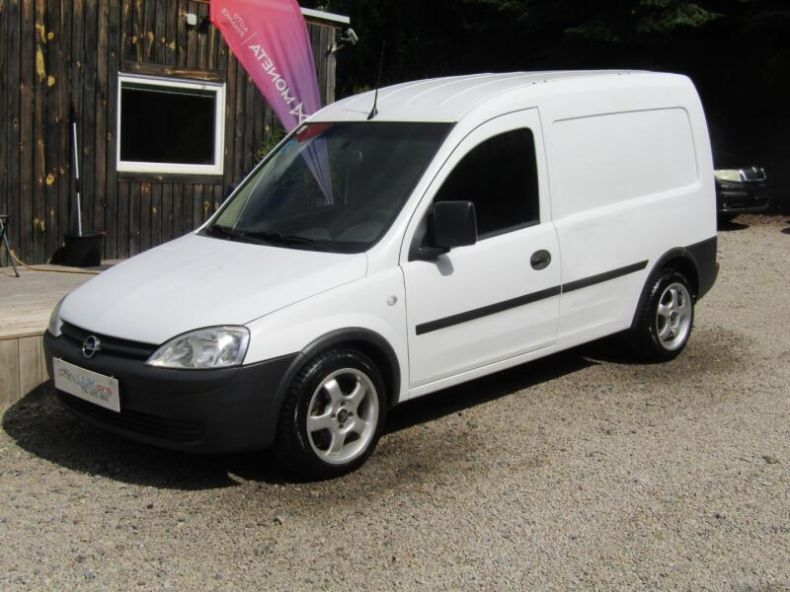 Opel Combo - hlavní foto